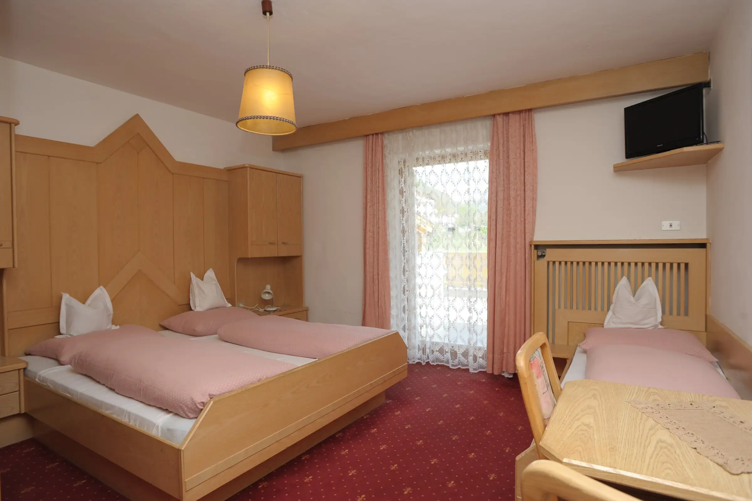 Einzel- und Doppelzimmer 3